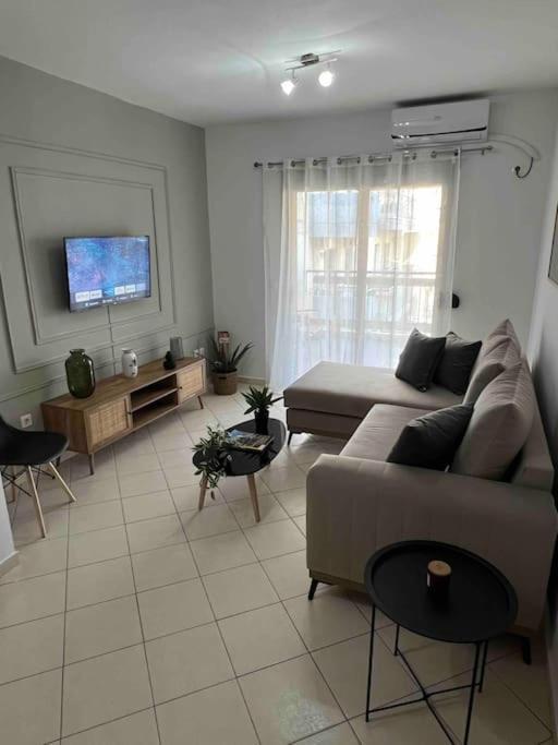 Luxury Apartment In The Center Of Xanthi Exterior photo